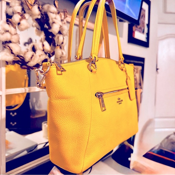 COACH Prairie Satchel in Pebble Leather - Yellow - EUC - Picture 15 of 17
